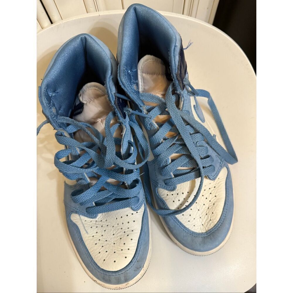 Jordan Men's Air Jordan 1 Retro High OG First In Flight Sneakers Blue White Sz 8